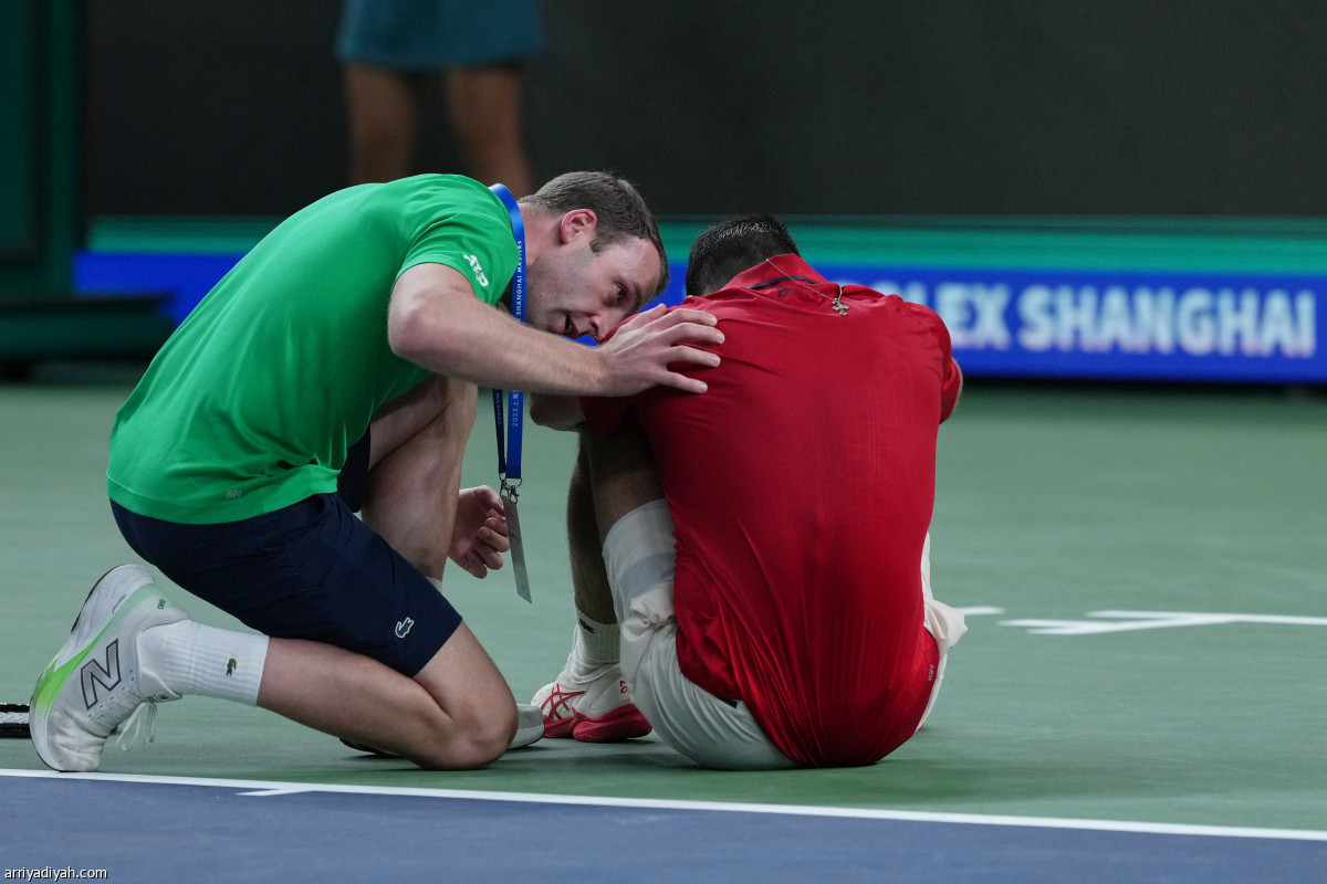 ديوكوفيتش ينهار