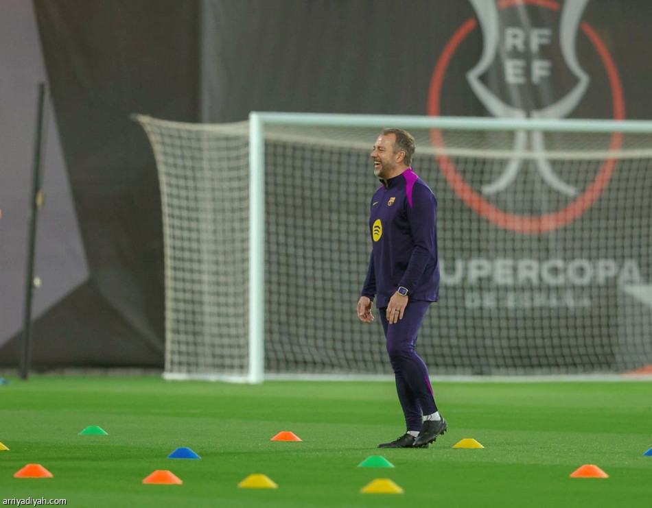 قبل النهائي.. يامال يعزز تشكيلة برشلونة