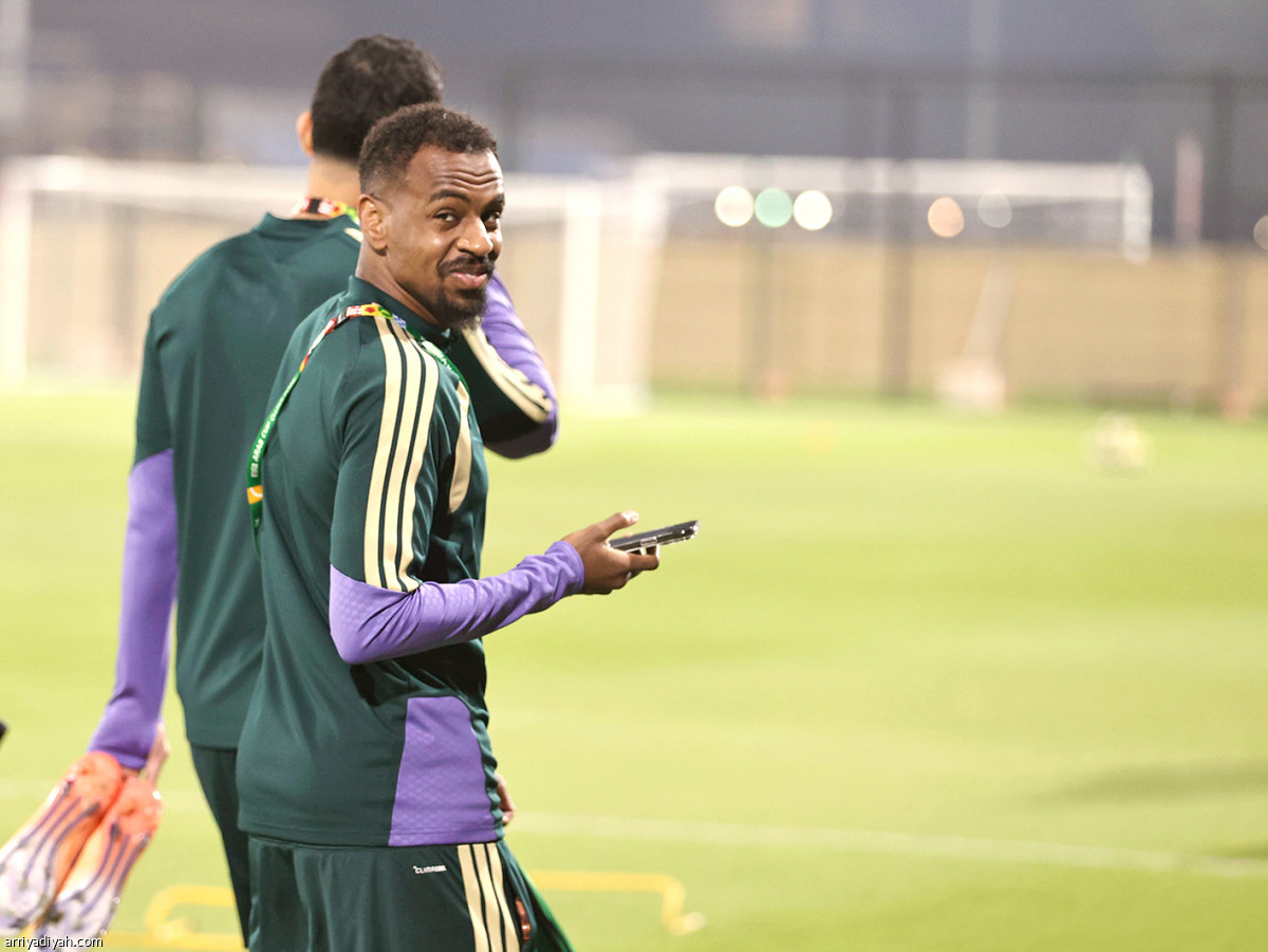 الأخضر يتأهب