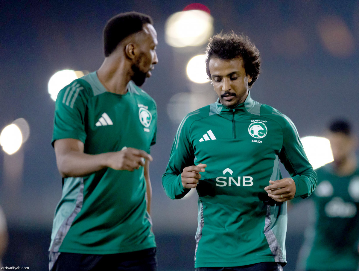 «الصقور» يستعدون