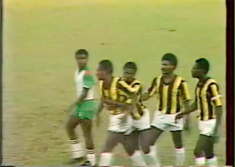 غراب يروي حادثة الأهلي:
خفت عليه.. فصفعته